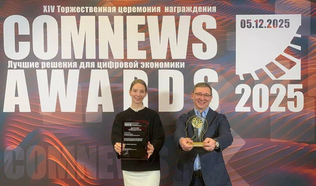 Изображение выглядит как одежда, Человеческое лицо, текст, человек
Содержимое, созданное искусственным интеллектом, может быть неверным.