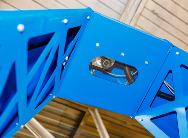 Изображение выглядит как детская площадка, синий, на открытом воздухе
Содержимое, созданное искусственным интеллектом, может быть неверным.